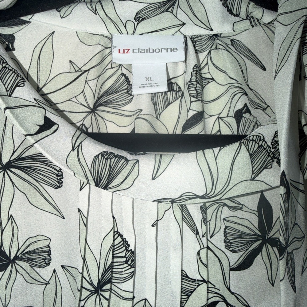 Liz Claiborne white and black floral blouse Size XL Women Office Work Church - Picture 2 of 6